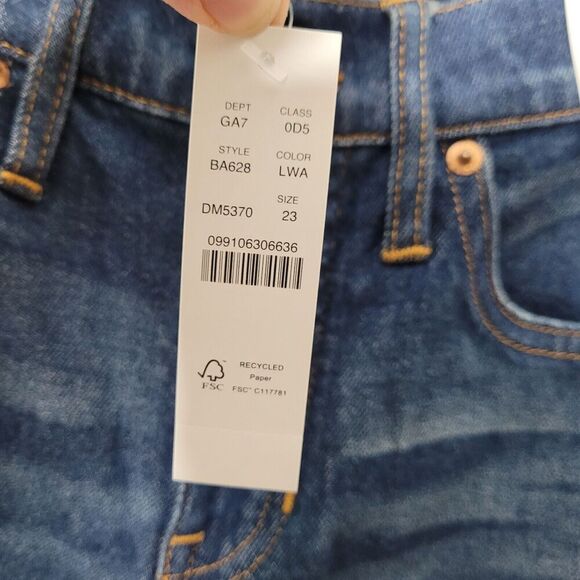 J. Crew Womens 9" Mid-Rise Demi-Boot Crop Jeans Lantern Wash Size 23 NWT - Picture 5 of 13